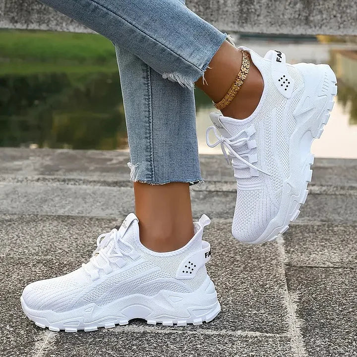 Riley™ - Comfortable Orthopedic Sneakers